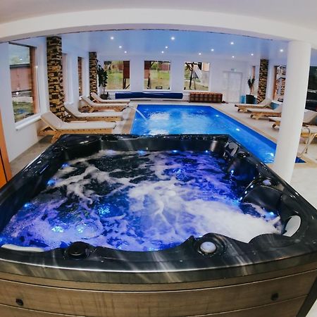 Wellness Resort Szecseny Jigodin Bai Exterior photo